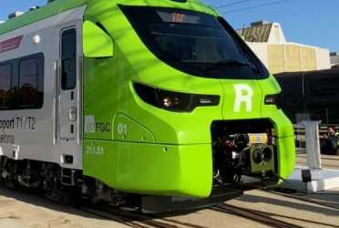 Trenes de la FGC para la conexión directa desde el centro de Barcelona con el Aeropuerto del Prat Trenes de la FGC que llegarán al aeropuerto de Barcelona