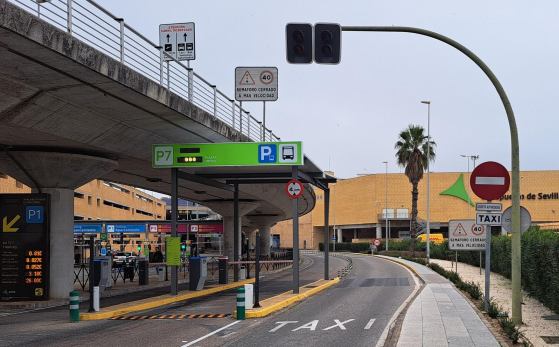 Parking expréss P7 Aeropuerto de Sevilla
