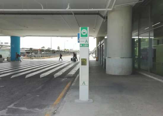 Foto poste parada M-169
